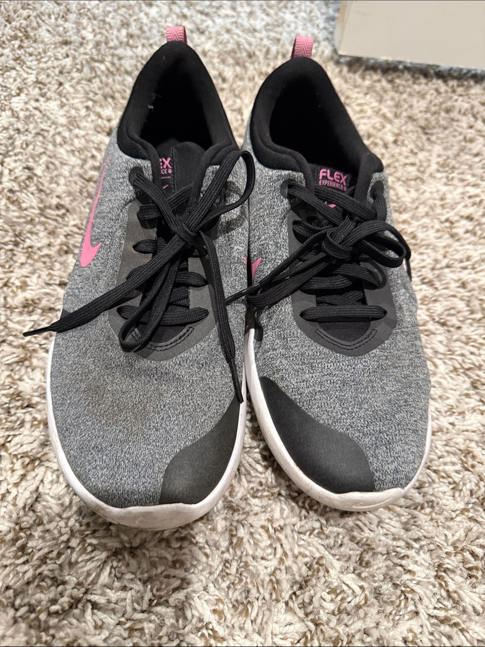 Nike Women's Gray & Pink Flex Experience RN Sneakers